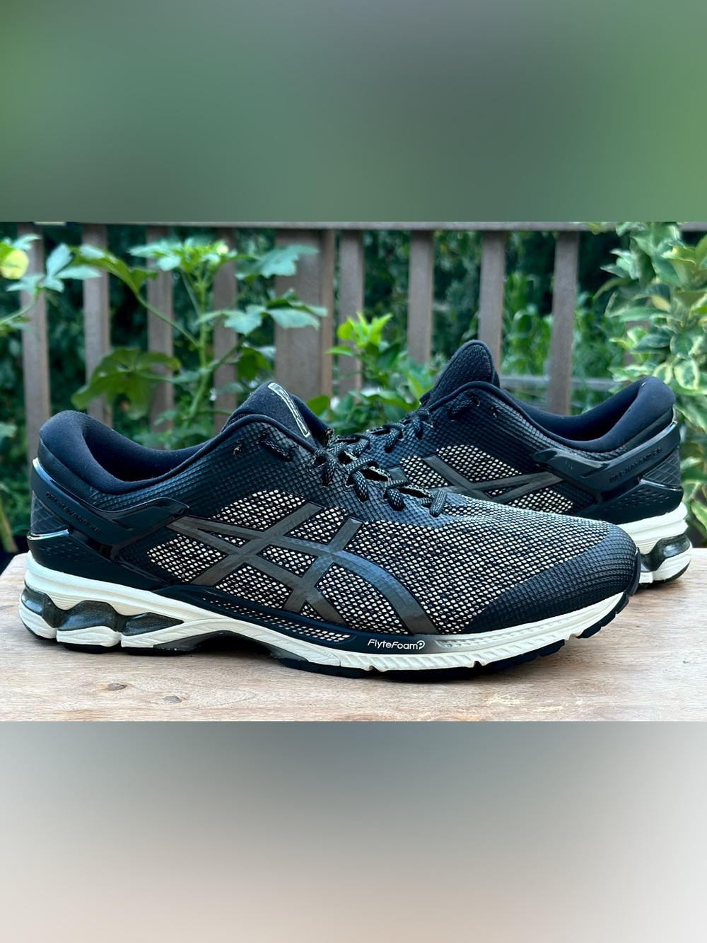 ASICS Gel-Kayano 26 Men’s Size 14 Black White Running Shoes 1011A730